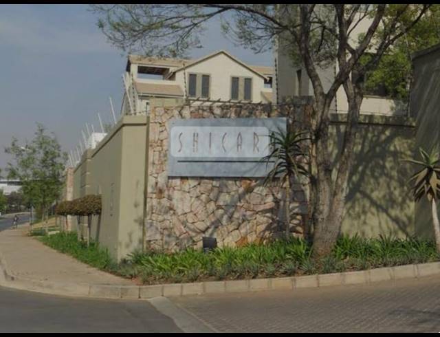 2 BEDROOM APARTMENT FOR SALE IN BRYANSTON